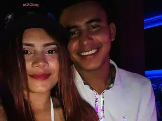 LianAndEmilly Cumshow Vip