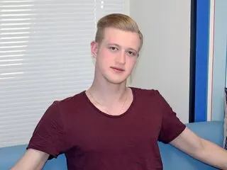 AdrianInviting Cumshow Vip