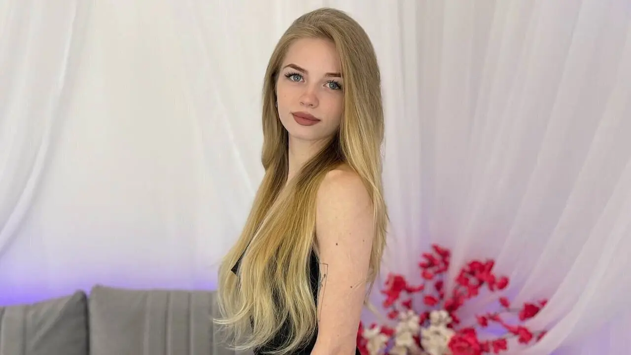 AliceWoond Cumshow Vip