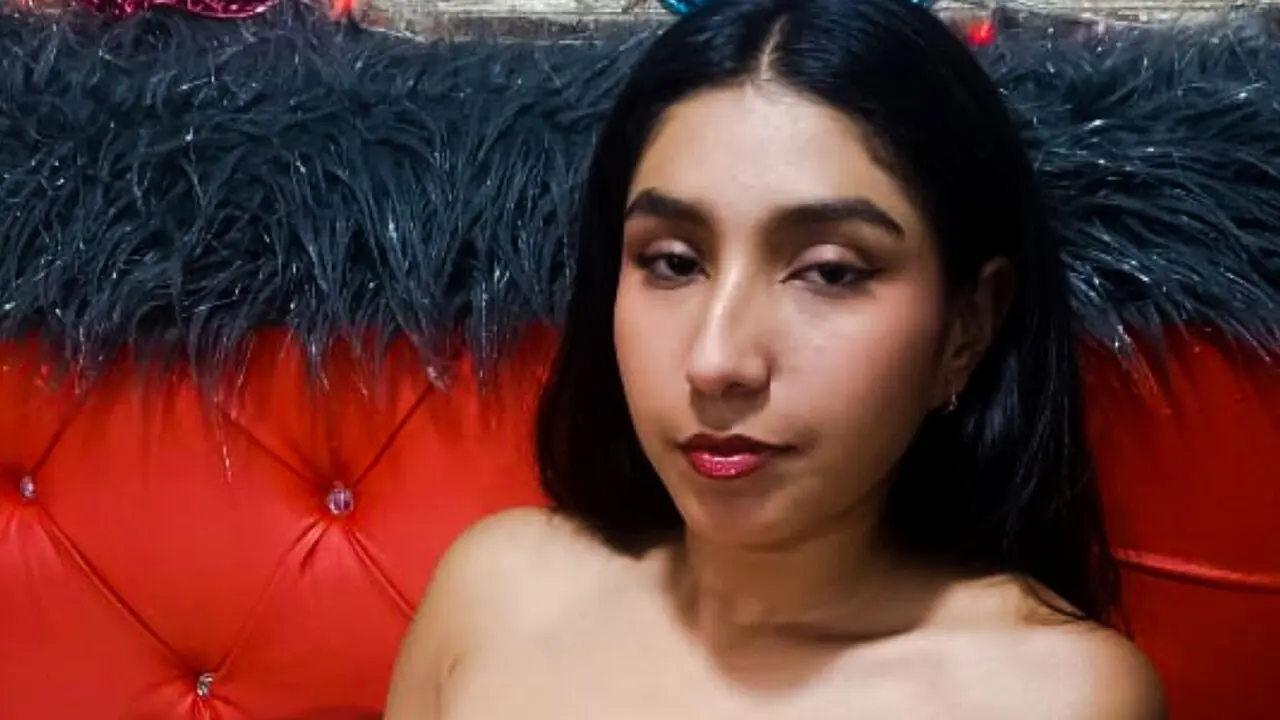 CyntiaCrow Cumshow Vip