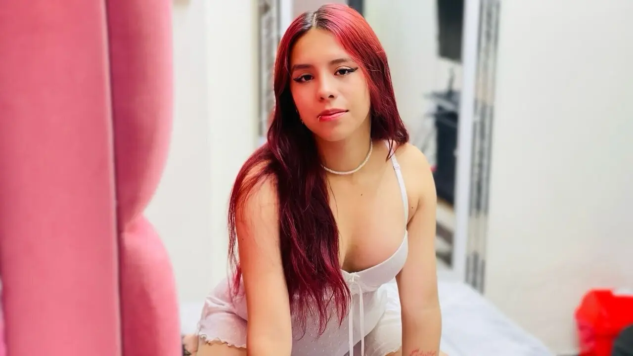 NahomiCollens Cumshow Vip