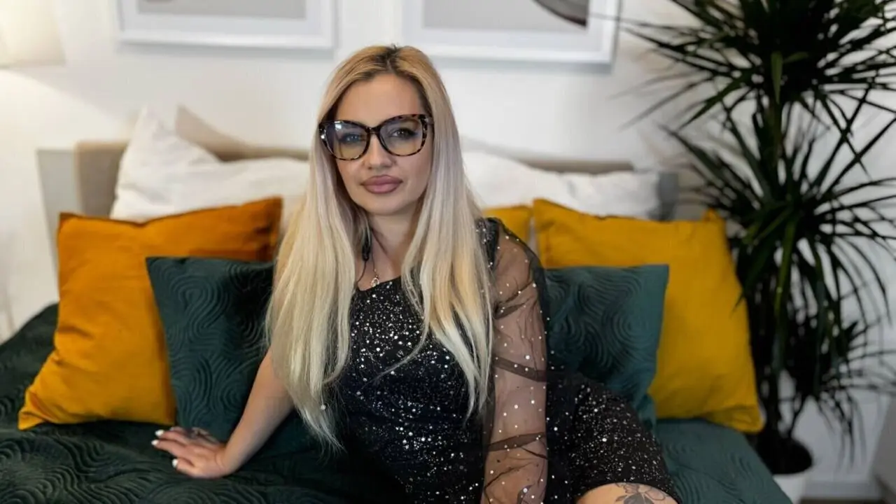 SofiBlaze Cumshow Vip