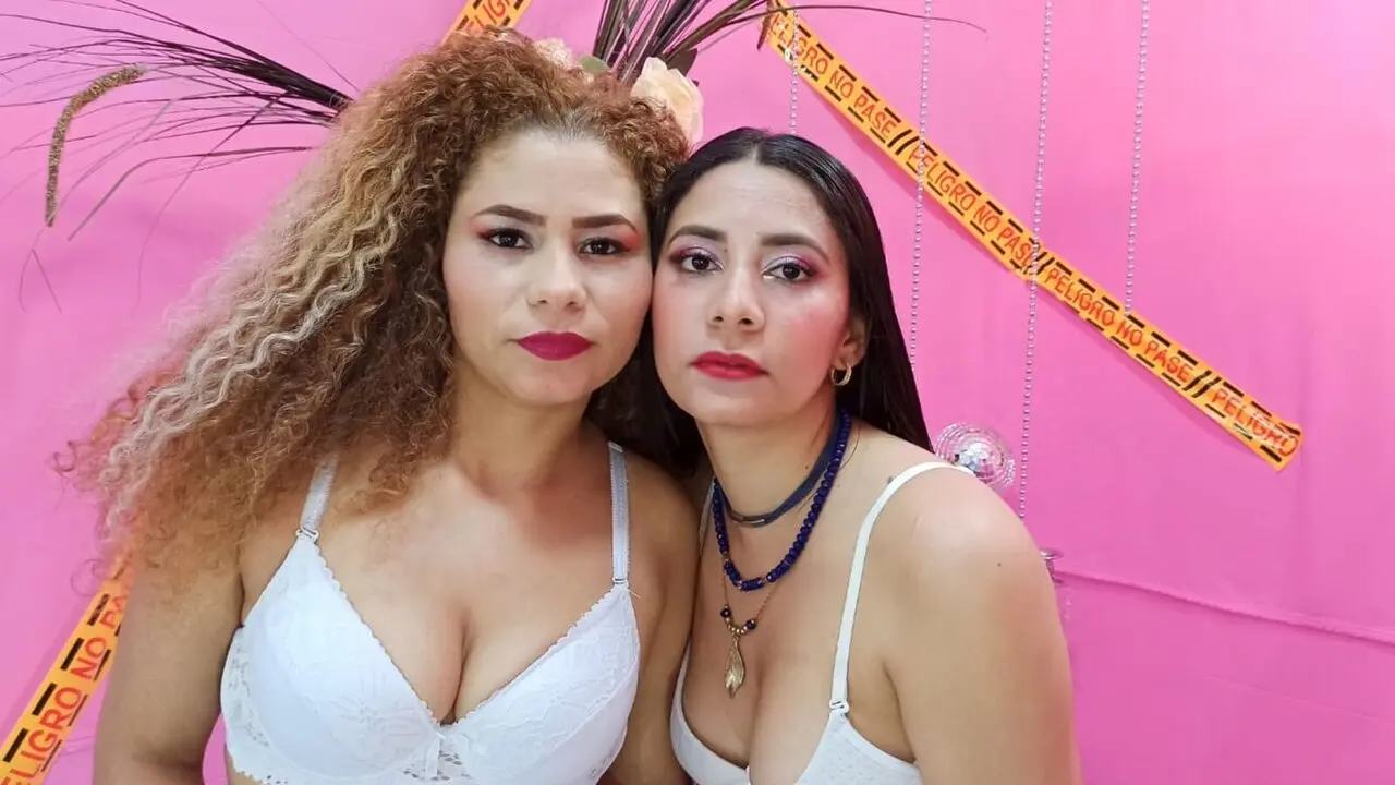 KatyAndCaroline Cumshow Vip