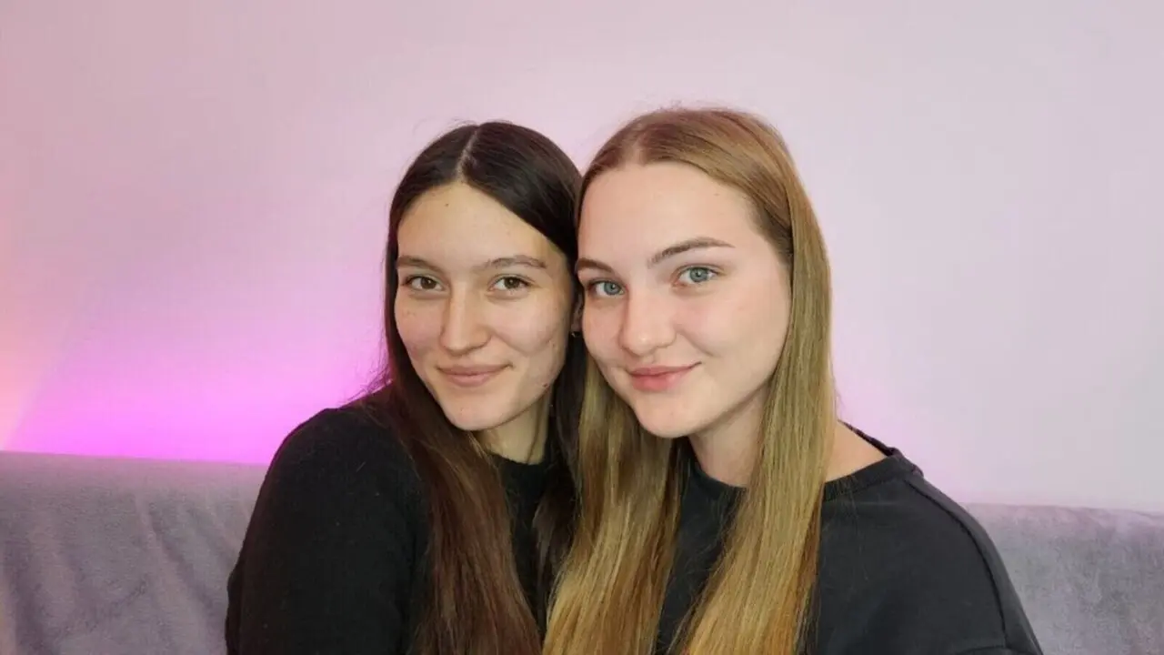 OliviaAndMary Cumshow Vip