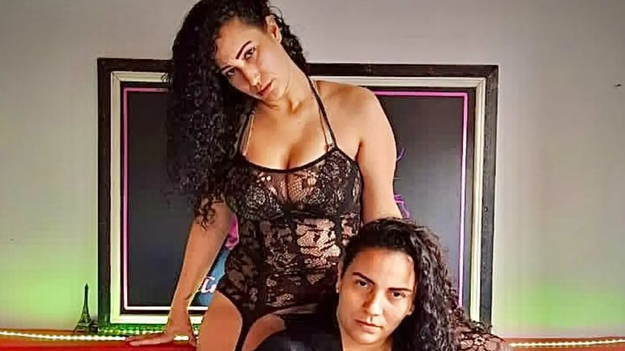 SandraAndCarmen Cumshow Vip